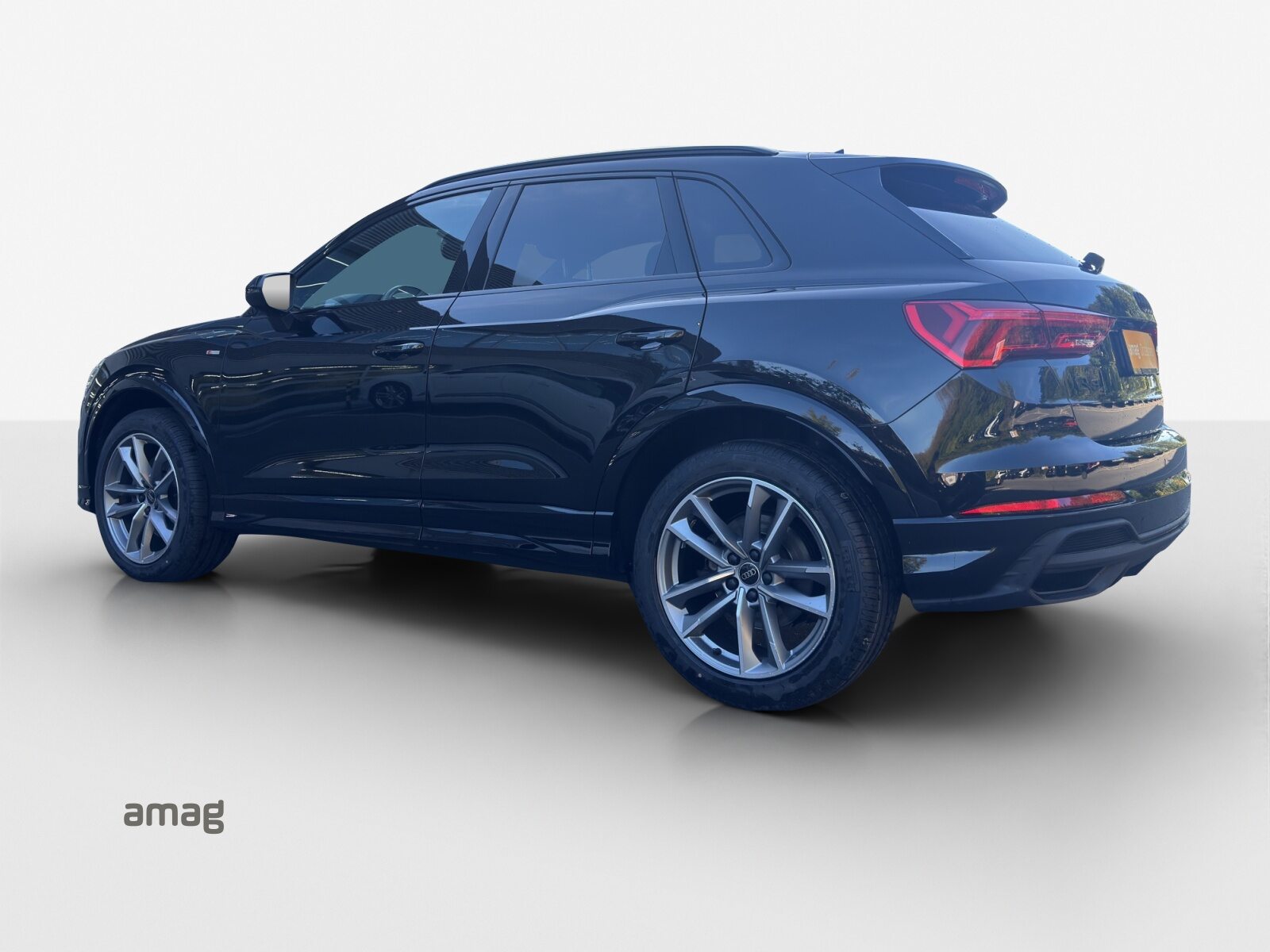 AUDI Q3 40 TDI S line, Diesel, Occasion / Gebraucht, Automatik - 3