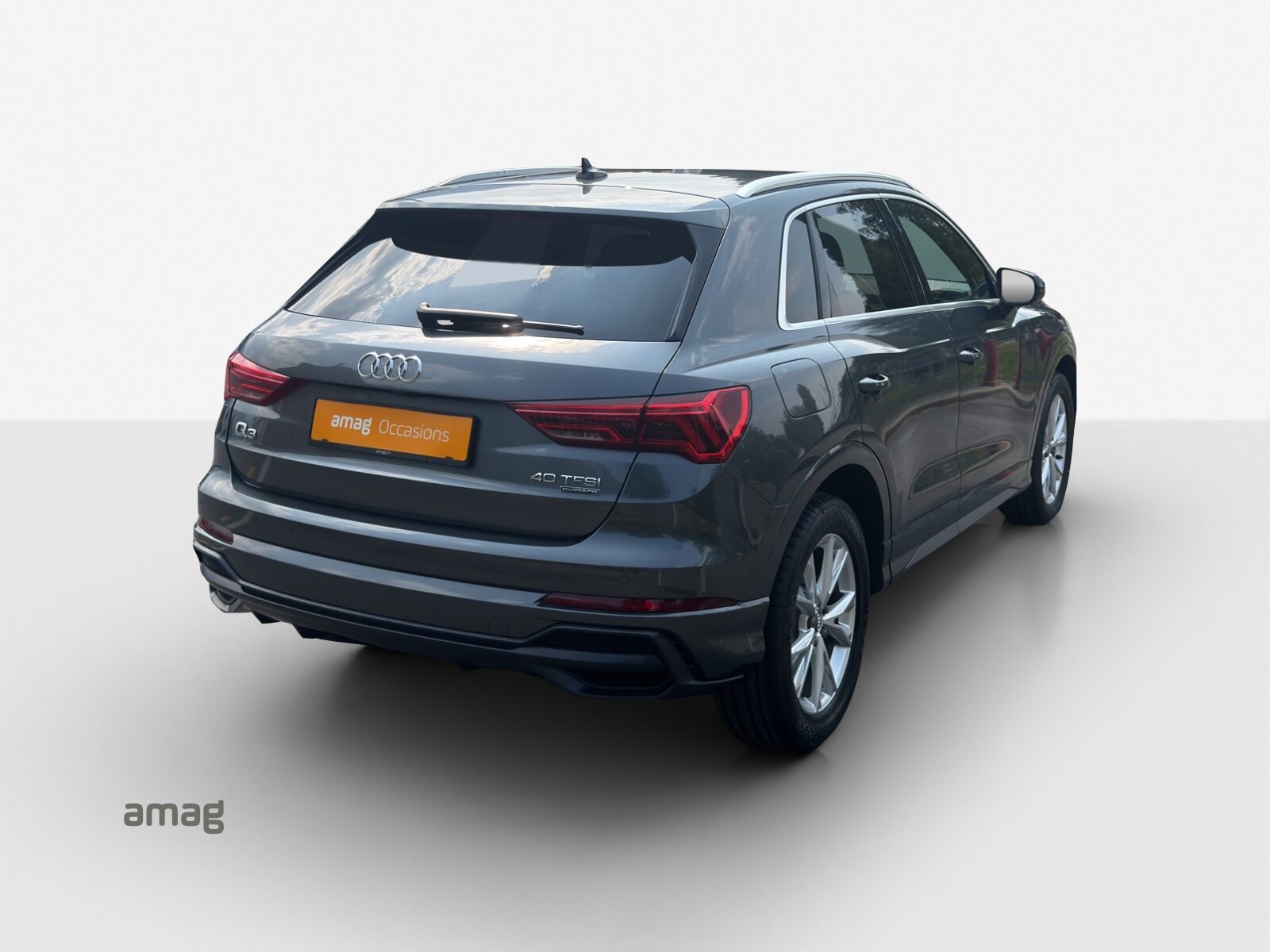 AUDI Q3 40 TFSI S line, Essence, Occasion / Utilisé, Automatique - 5