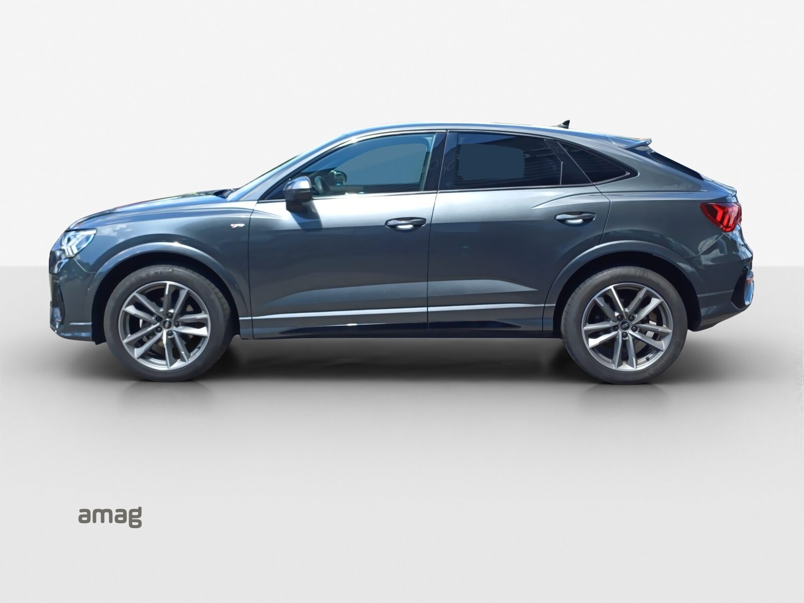 AUDI Q3 Sportback 35 TFSI S line Attraction, Benzin, Occasion / Gebraucht, Automatik - 2