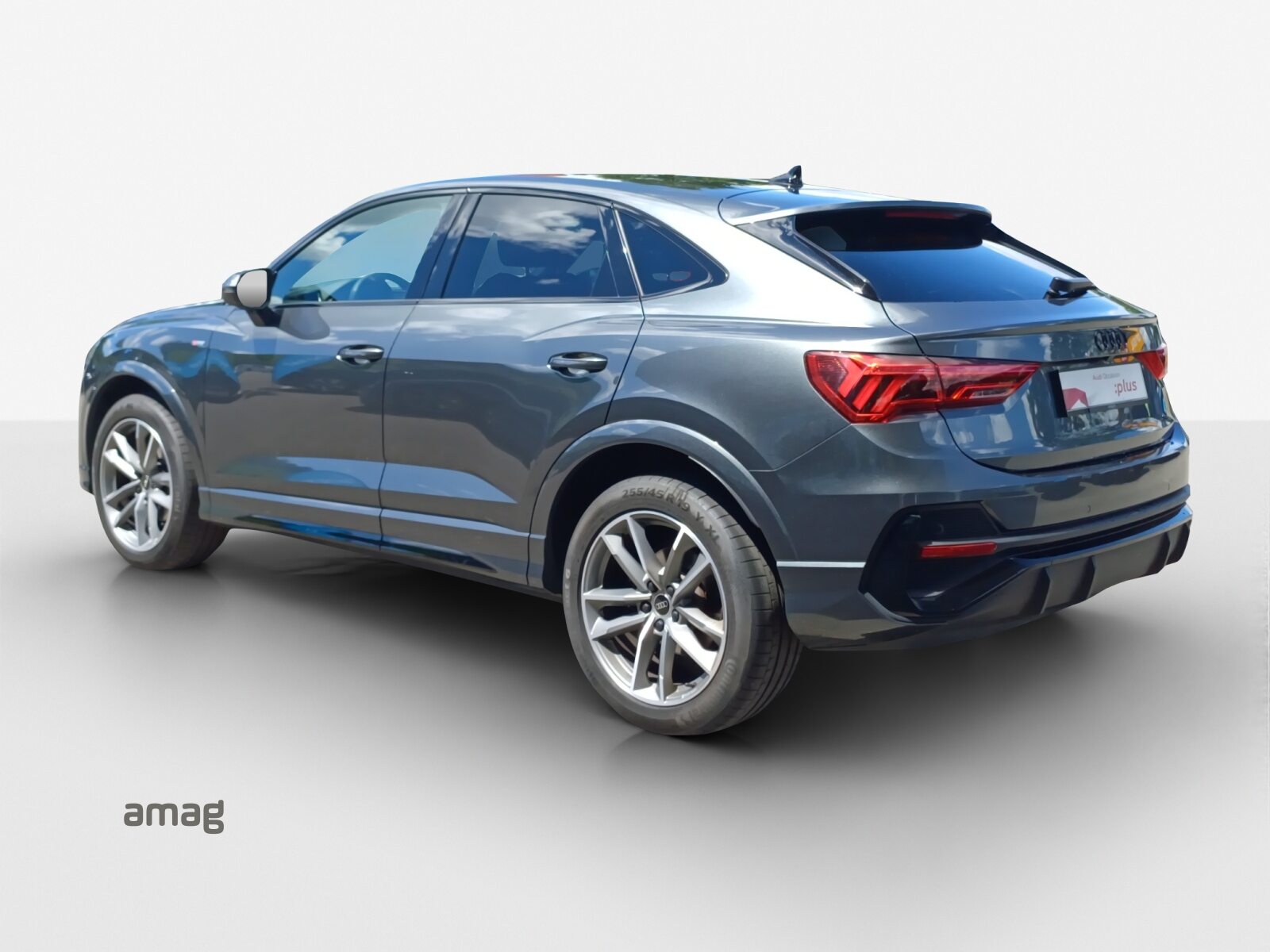 AUDI Q3 Sportback 35 TFSI S line Attraction, Benzin, Occasion / Gebraucht, Automatik - 3