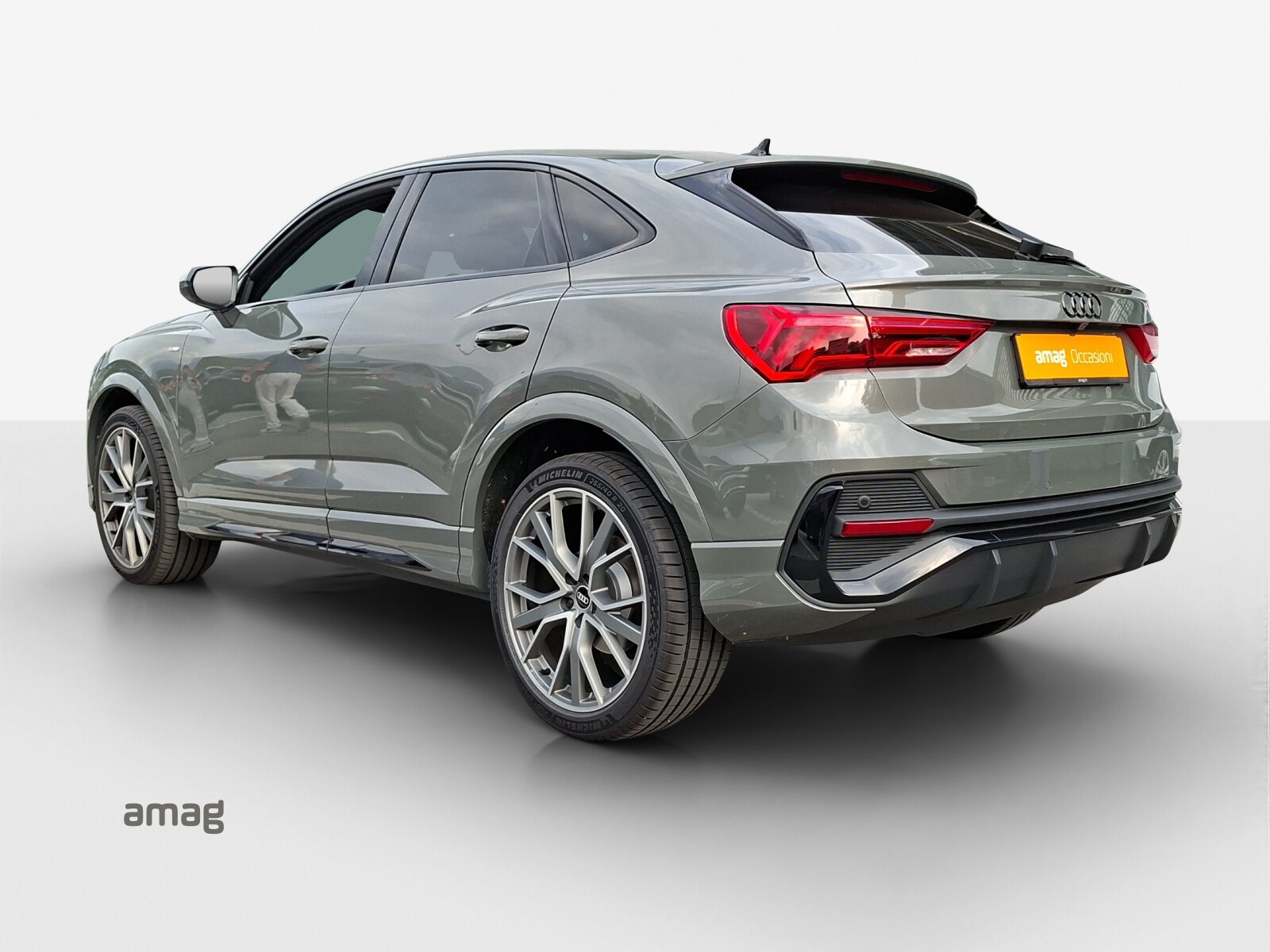 AUDI Q3 Sportback 35 TFSI S line Attraction, Benzin, Occasion / Gebraucht, Automatik - 3