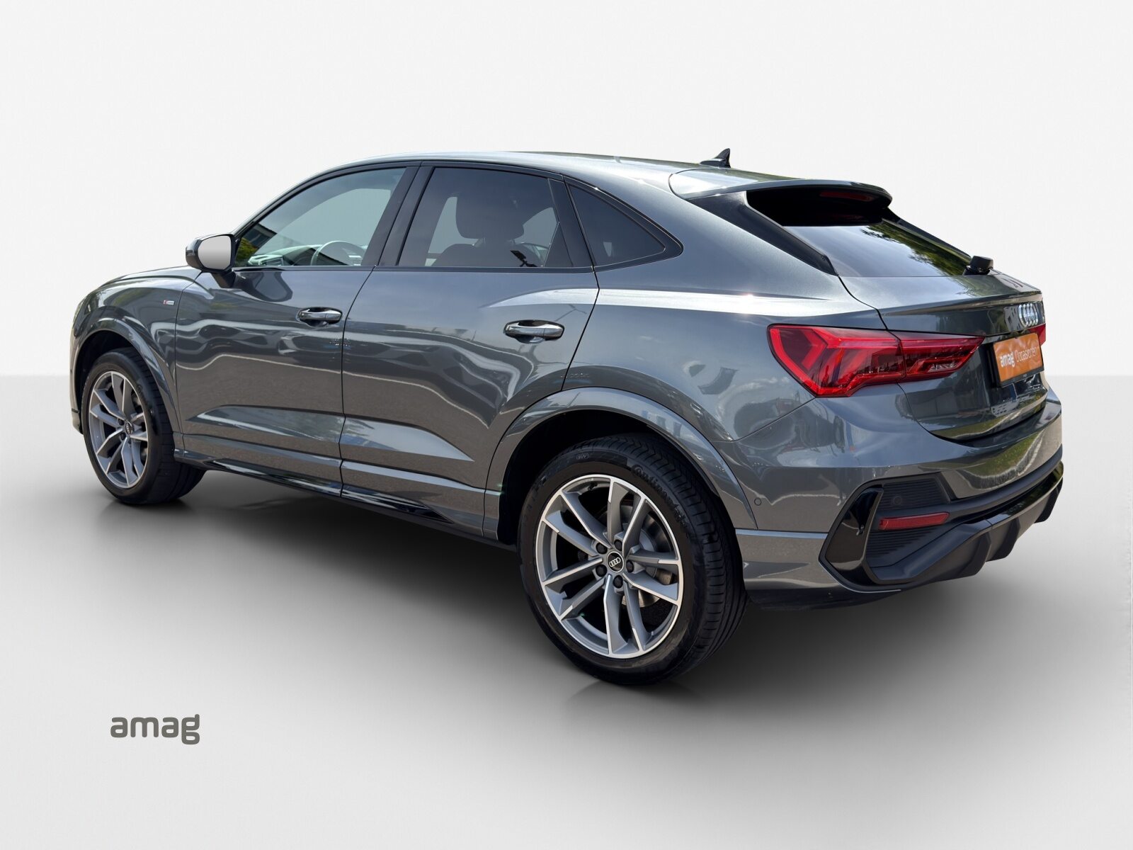 AUDI Q3 Sportback 35 TFSI S line Attraction, Benzin, Occasion / Gebraucht, Automatik - 4