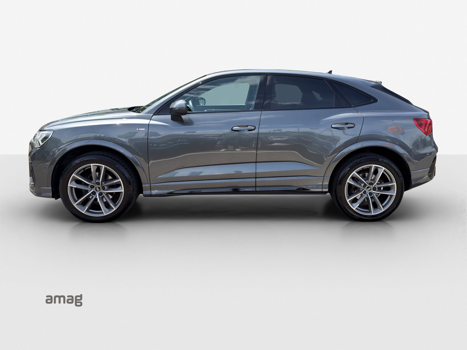 AUDI Q3 Sportback 35 TFSI S line Attraction, Benzin, Occasion / Gebraucht, Automatik - 5