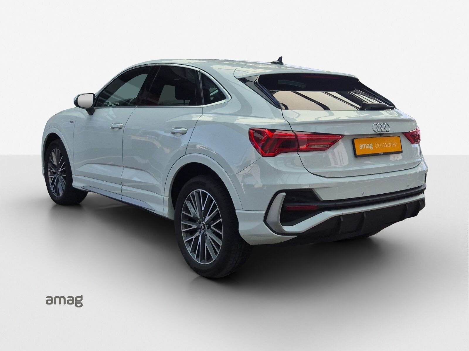 AUDI Q3 Sportback 35 TFSI S line Attraction, Benzin, Occasion / Gebraucht, Automatik - 4