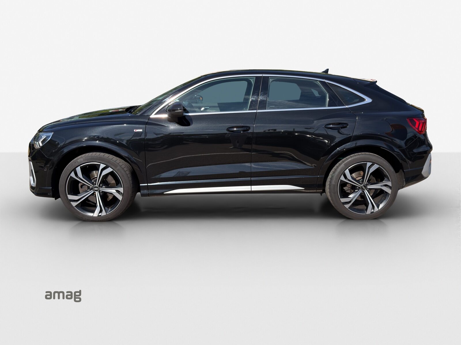 AUDI Q3 Sportback 40 TFSI S line, Benzin, Occasion / Gebraucht, Automatik - 2