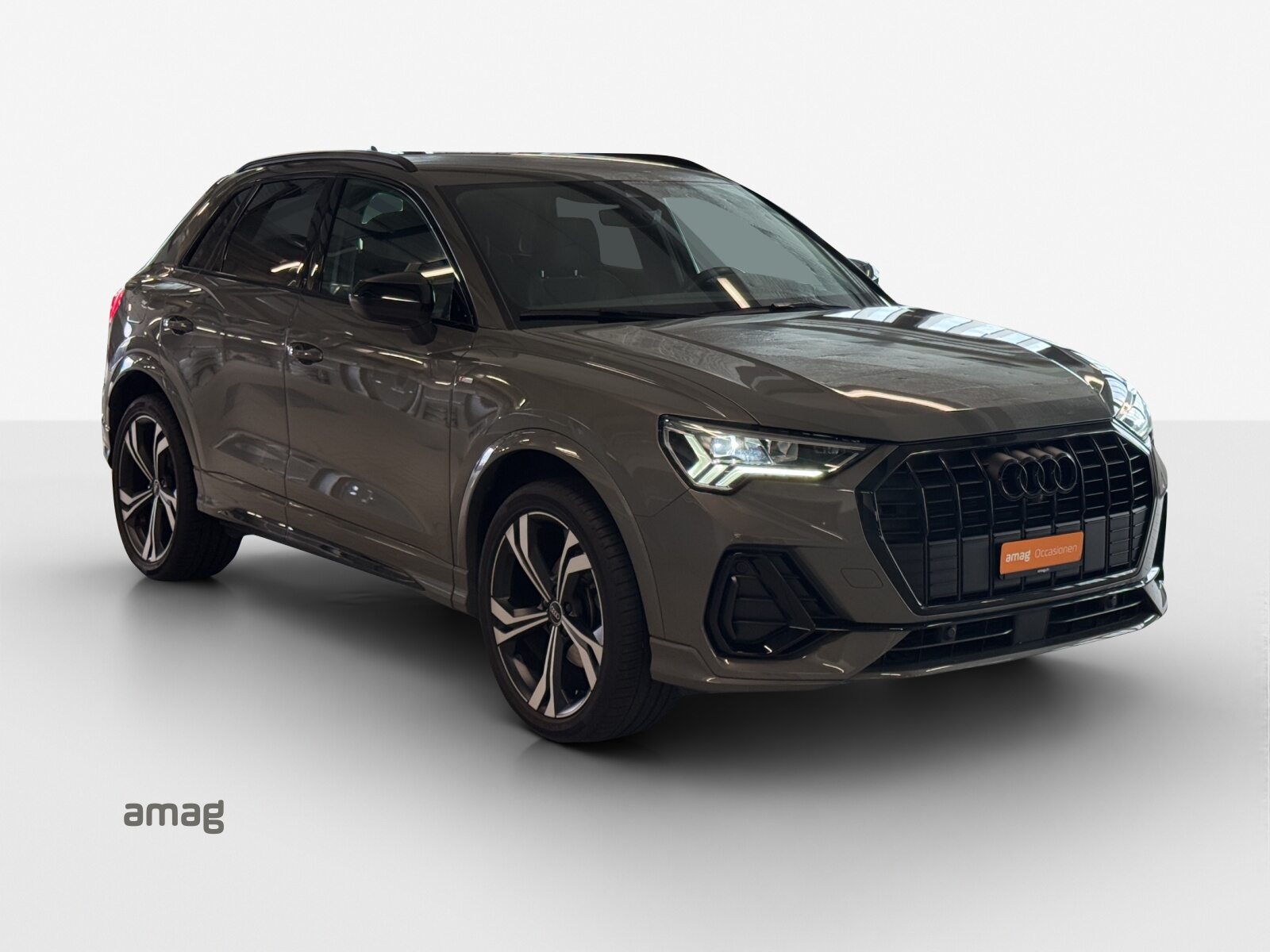 AUDI Q3 35 TFSI S line Attraction, Petrol, Second hand / Used, Automatic - 6