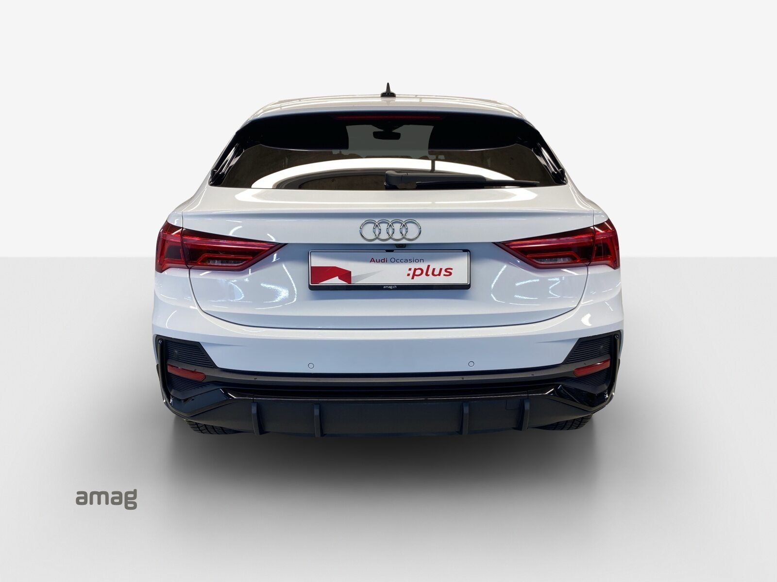 AUDI Q3 Sportback 45 TFSI e S line, Full-Hybrid Petrol/Electric, Second hand / Used, Automatic - 5