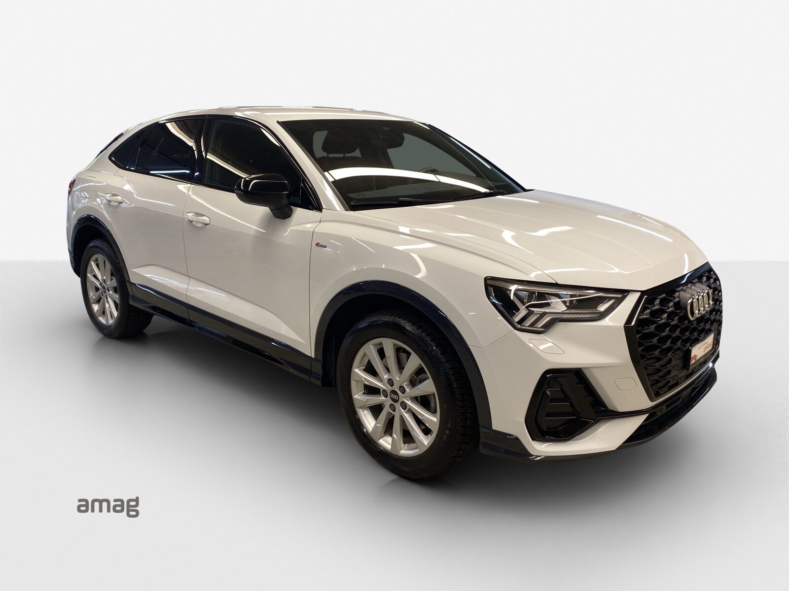 AUDI Q3 Sportback 45 TFSI e S line, Full-Hybrid Petrol/Electric, Second hand / Used, Automatic - 7