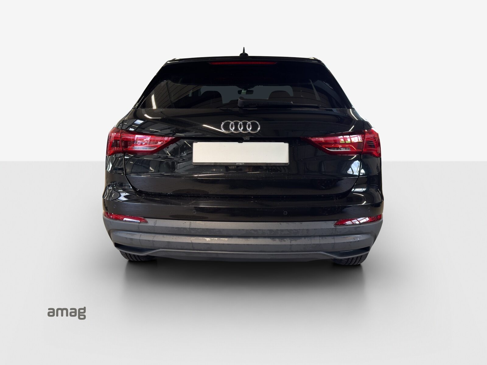 AUDI Q3 45 TFSI e Attraction, Full-Hybrid Petrol/Electric, Second hand / Used, Automatic - 5