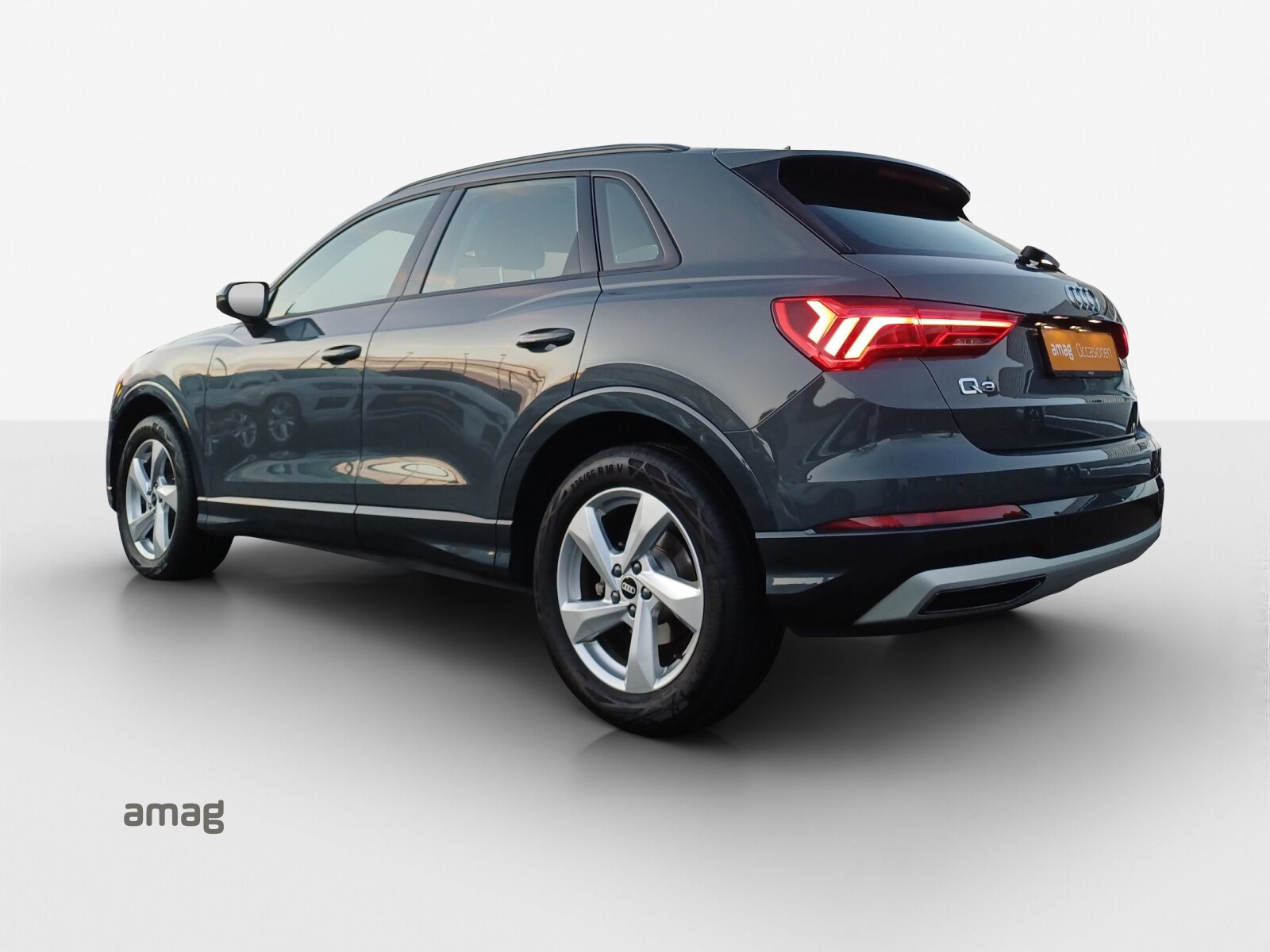AUDI Q3 35 TDI advanced, Diesel, Second hand / Used, Automatic - 3