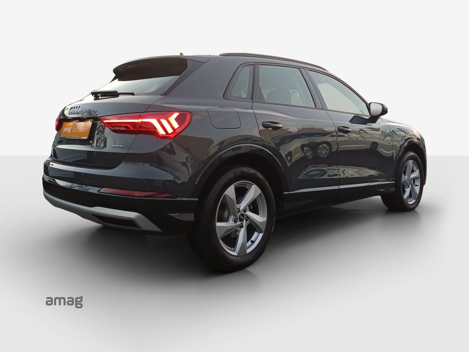 AUDI Q3 35 TDI advanced, Diesel, Second hand / Used, Automatic - 5