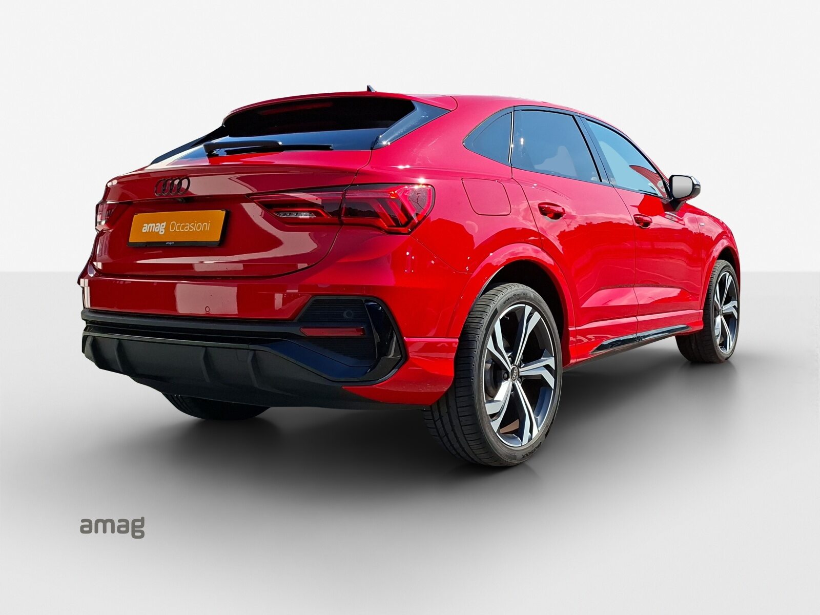 AUDI Q3 Sportback 35 TFSI S line Attraction, Petrol, Second hand / Used, Automatic - 5