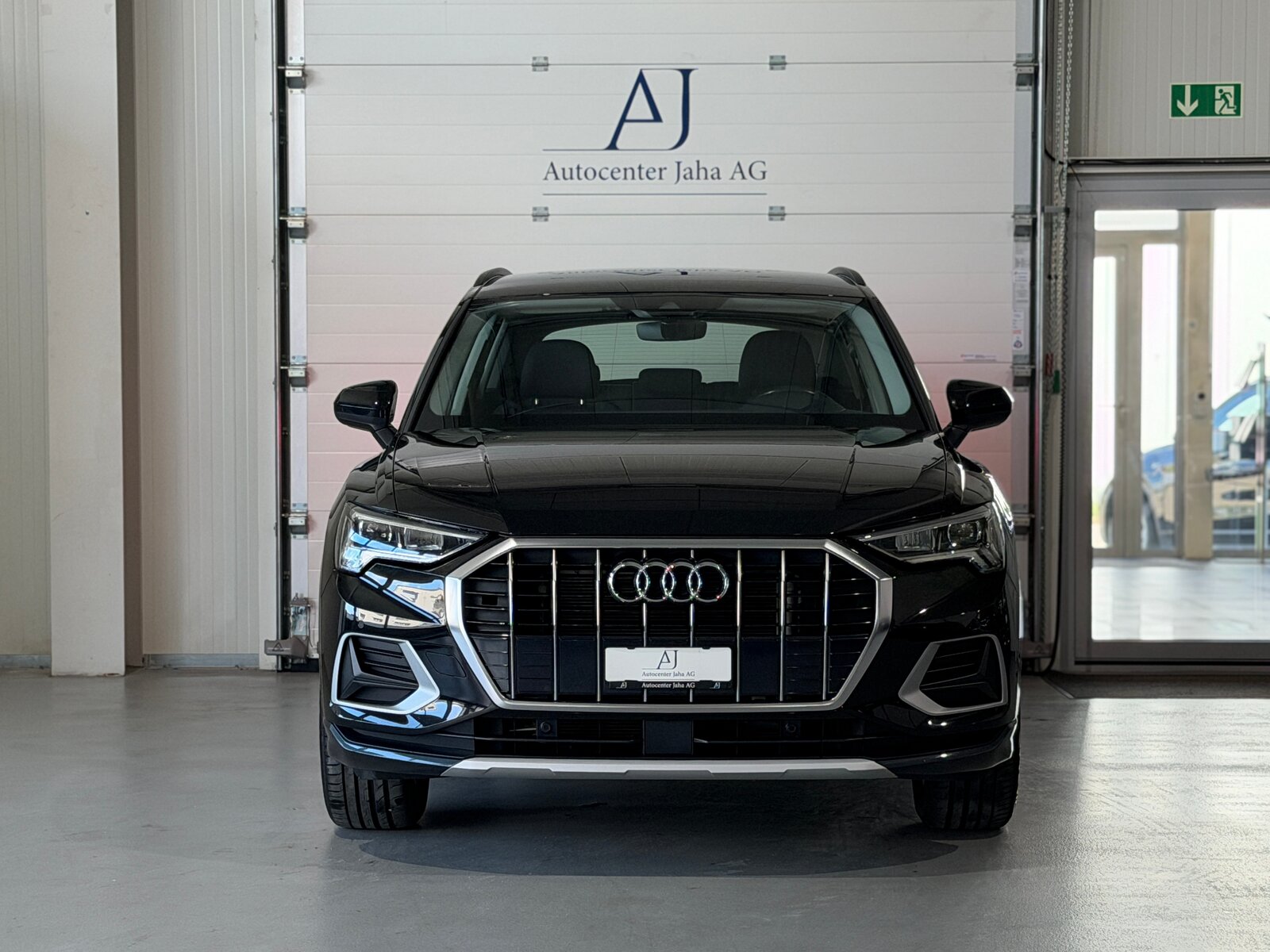 AUDI Q3 35 TFSI advanced Attraction S-tronic, Benzin, Occasion / Gebraucht, Automatik - 4