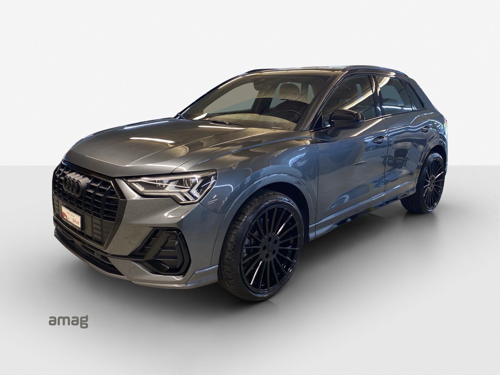 AUDI Q3 45 TFSI S line