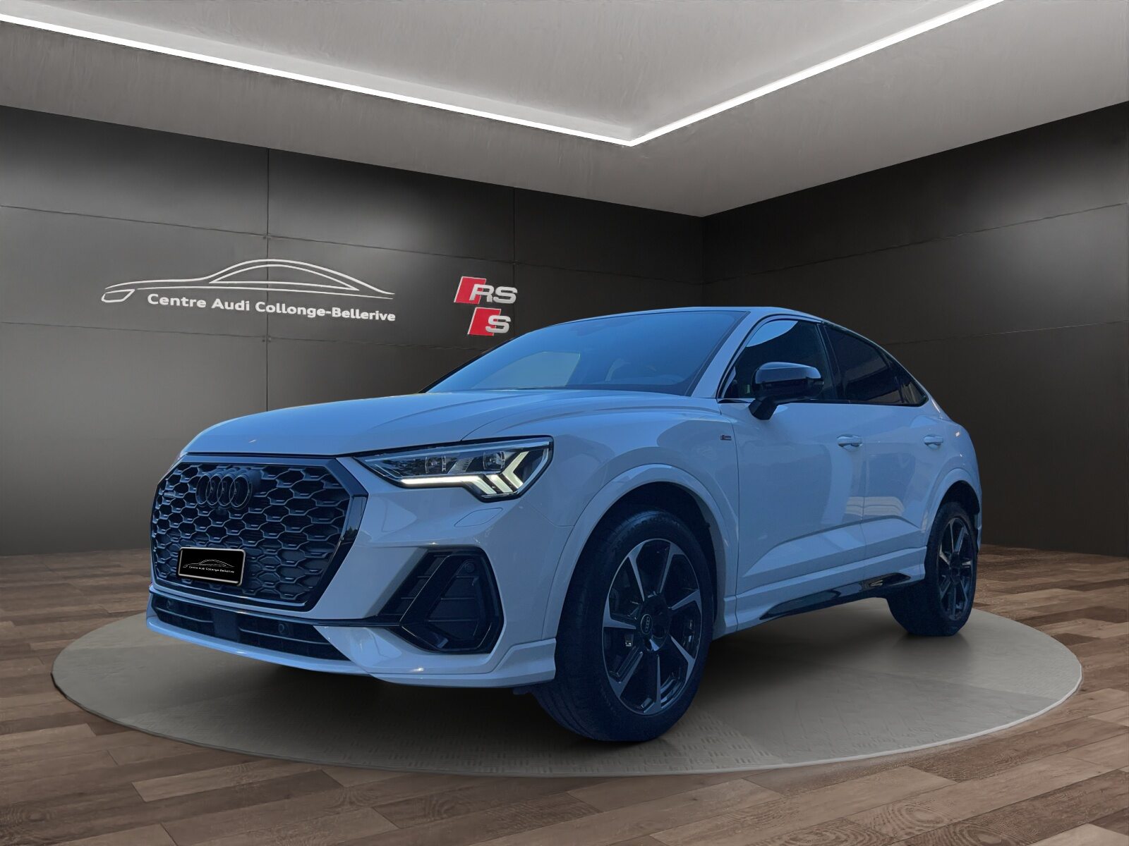 AUDI Q3 Sportback 40 TFSI S line