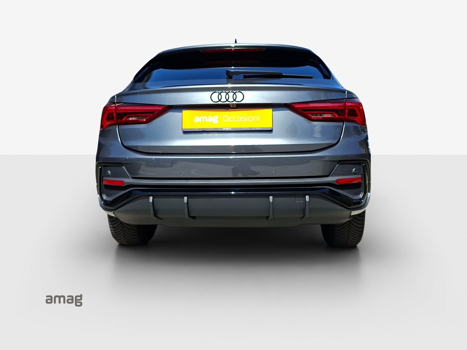 AUDI Q3 Sportback 35 TFSI S line Attraction, Petrol, Second hand / Used, Automatic - 4