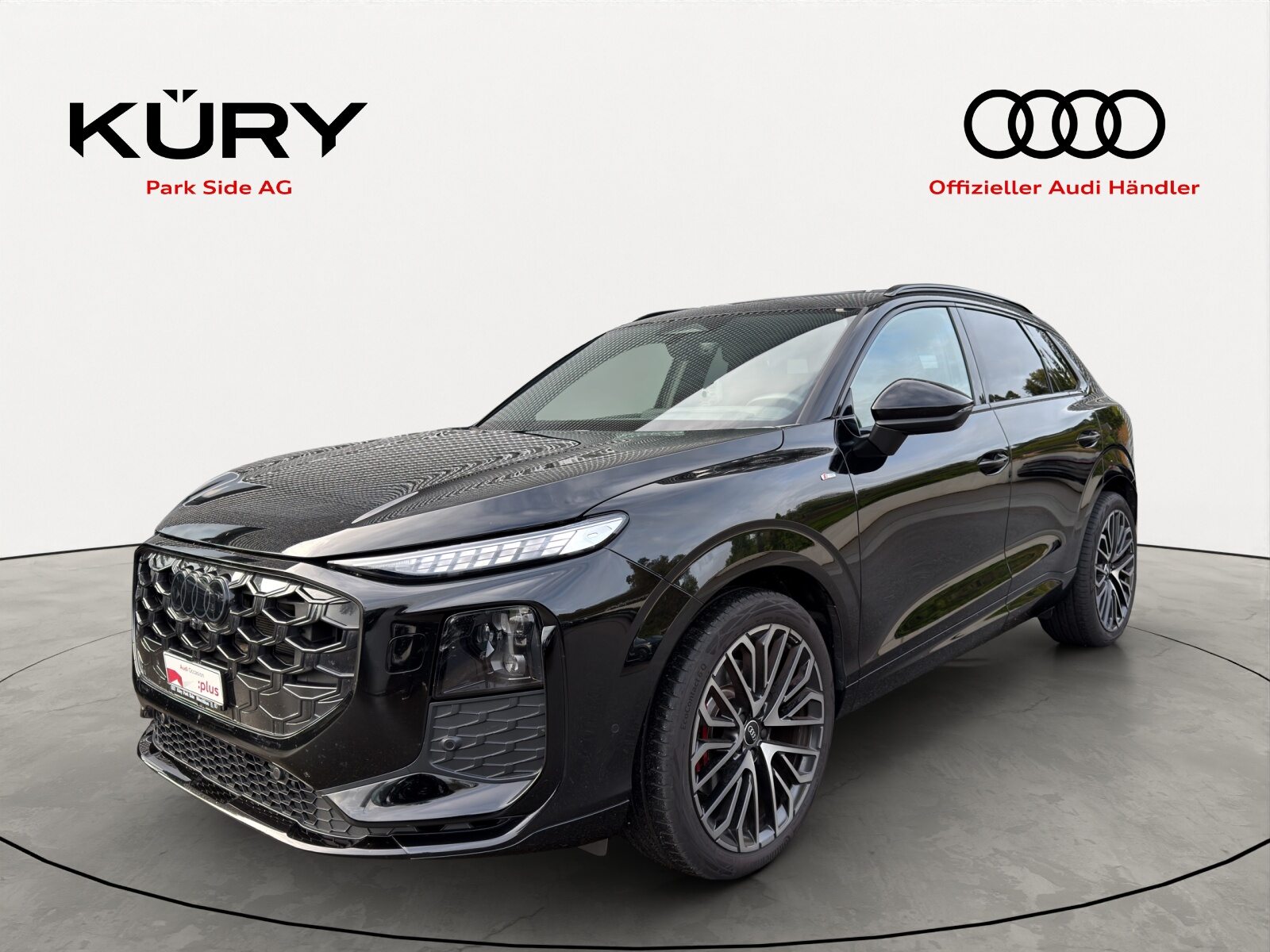 AUDI Q3 SUV TFSI 195 kW