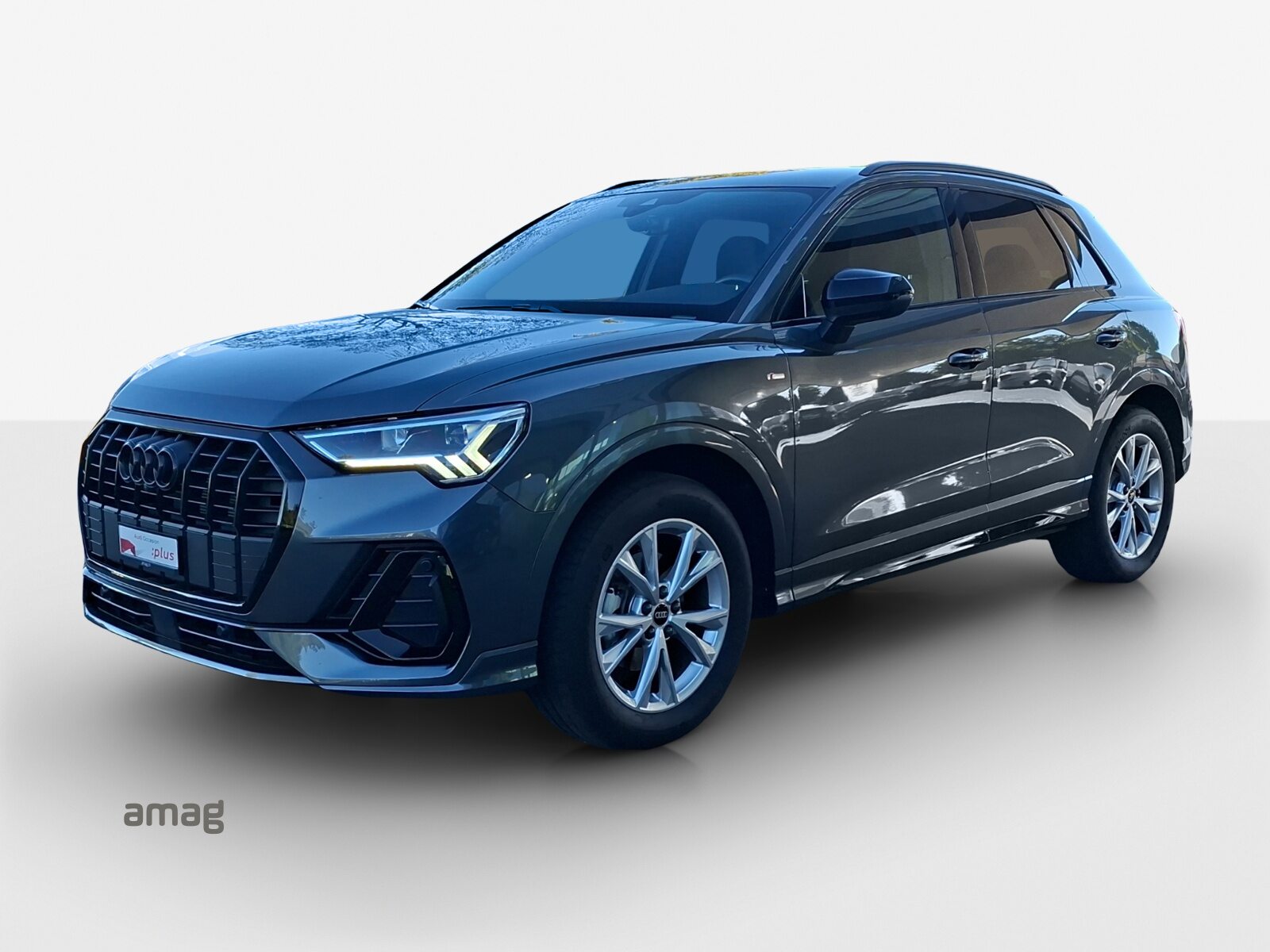 AUDI Q3 35 TFSI S line Attraction