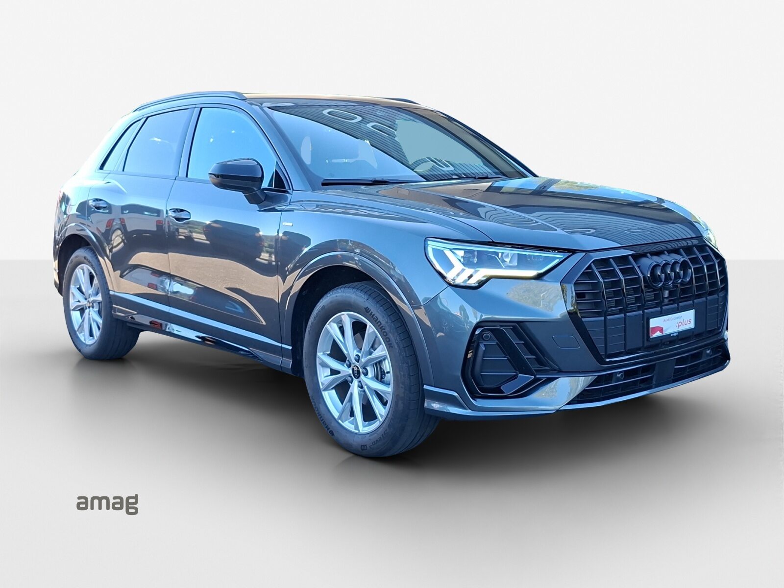 AUDI Q3 35 TFSI S line Attraction, Benzin, Occasion / Gebraucht, Automatik - 6