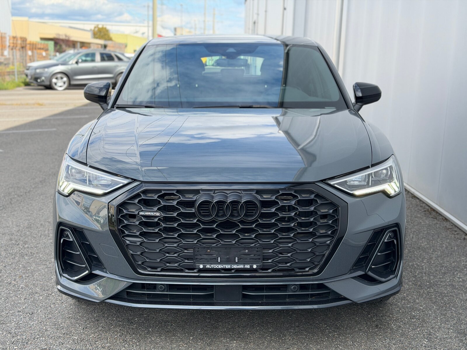 AUDI Q3 Sportback 40 TDI S line quattro S-tronic, Diesel, Occasion / Gebraucht, Automatik - 2