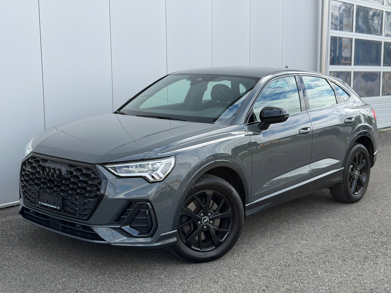 AUDI Q3 Sportback 40 TDI S line quattro S-tronic, Diesel, Occasion / Gebraucht, Automatik - 6