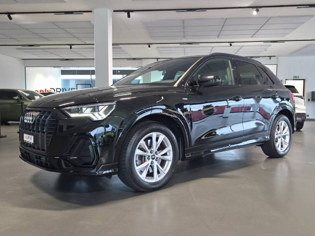 AUDI Q3 2.0 40 TFSI S line quattro S-Tronic