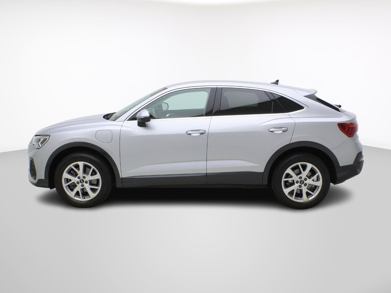 AUDI Q3 Sportback 45 TFSI e S-Tronic, Hybride Rechargeable Essence/Électricité, Occasion / Utilisé, Automatique - 3