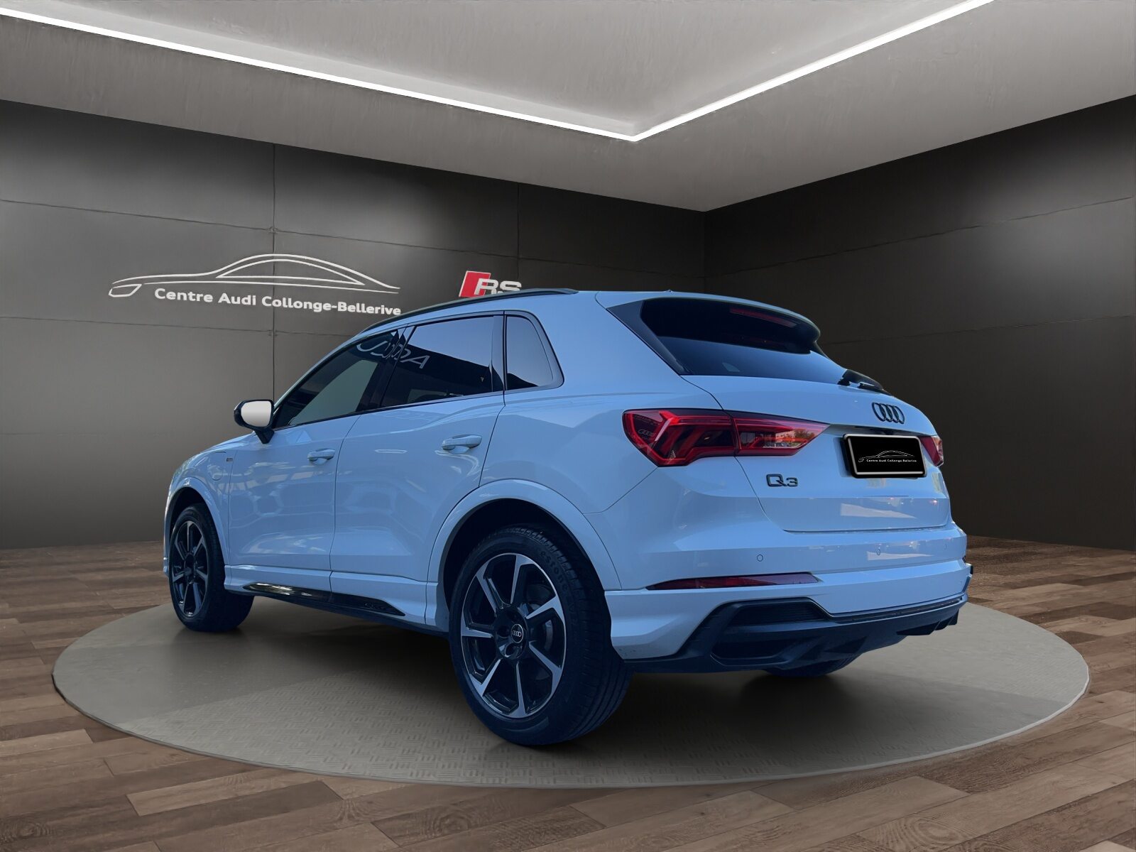 AUDI Q3 45 TFSI e S line, Voll-Hybrid Benzin/Elektro, Occasion / Gebraucht, Automatik - 4