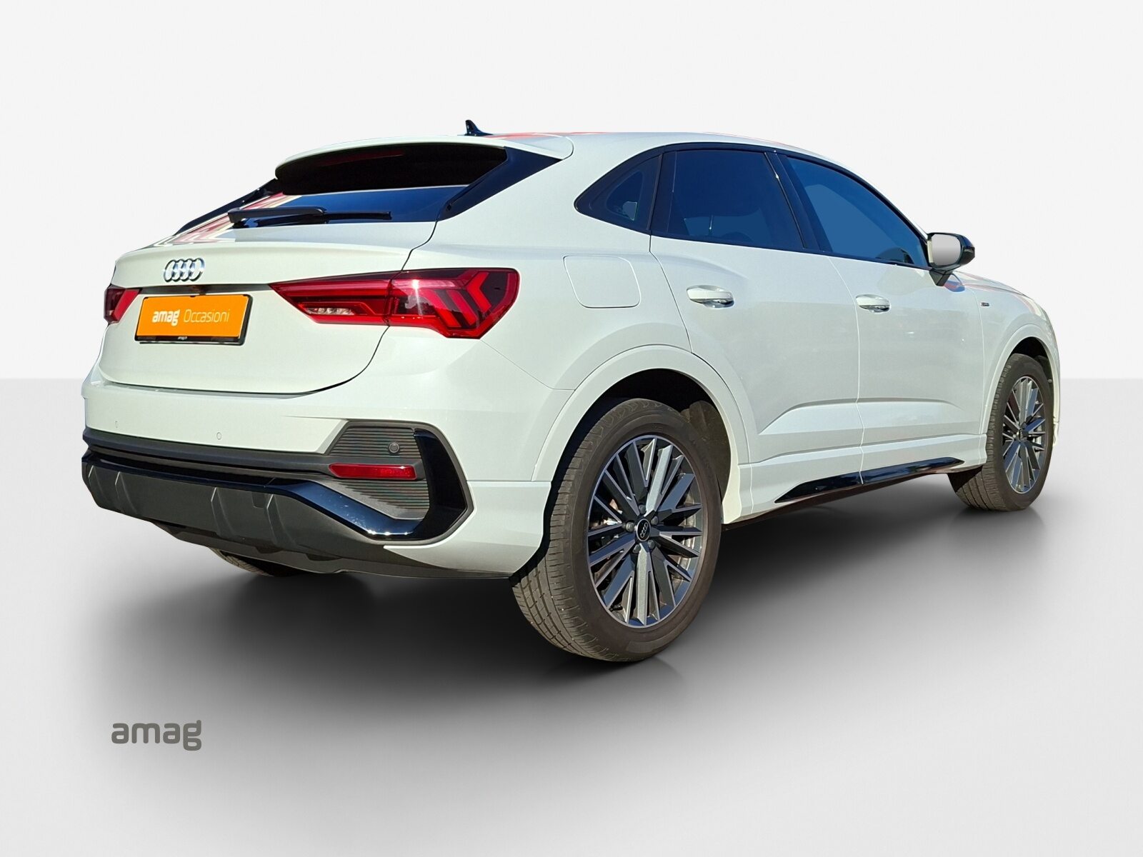AUDI Q3 Sportback 35 TFSI S line Attraction, Essence, Occasion / Utilisé, Automatique - 5