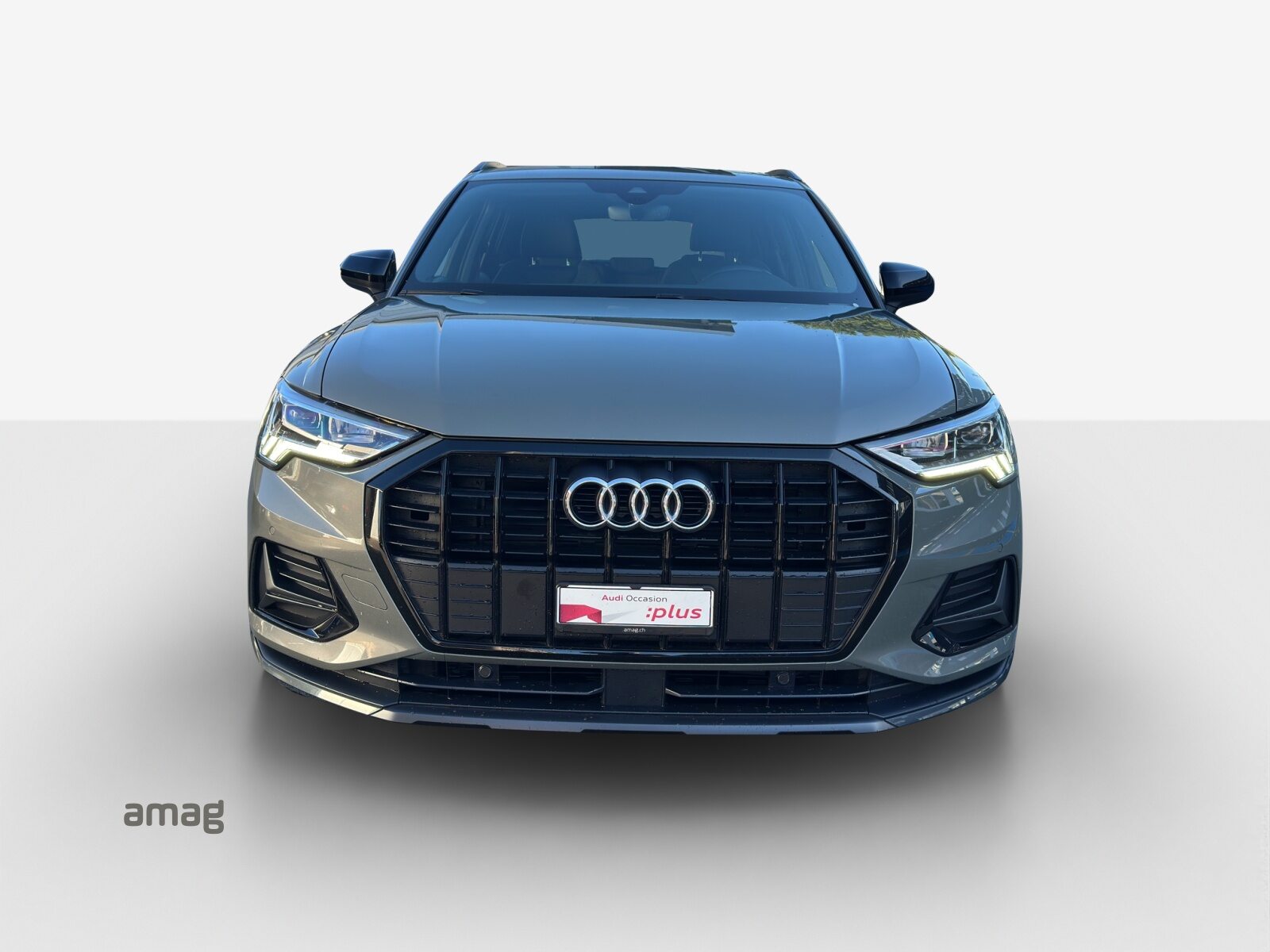 AUDI Q3 35 TFSI advanced Attraction, Petrol, Second hand / Used, Automatic - 7