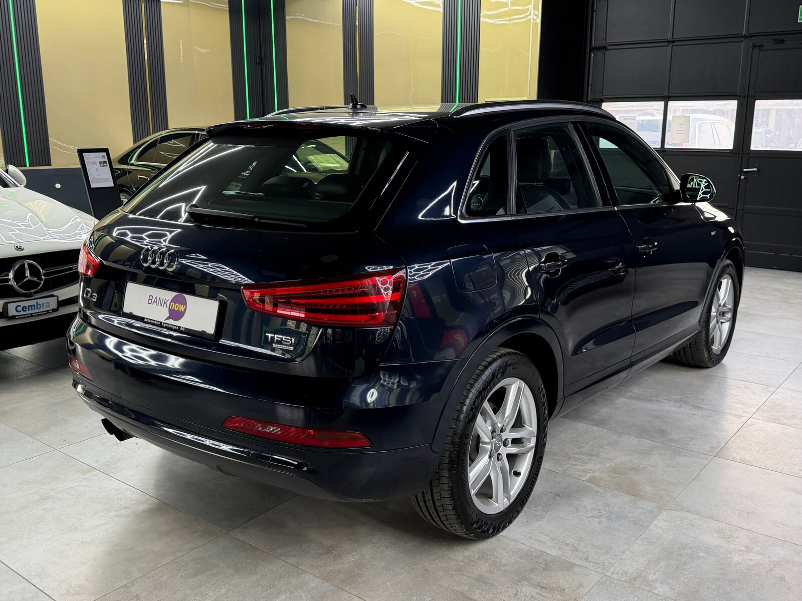 AUDI Q3 2.0 TFSI quattro S-tronic, Benzin, Occasion / Gebraucht, Automatik - 5
