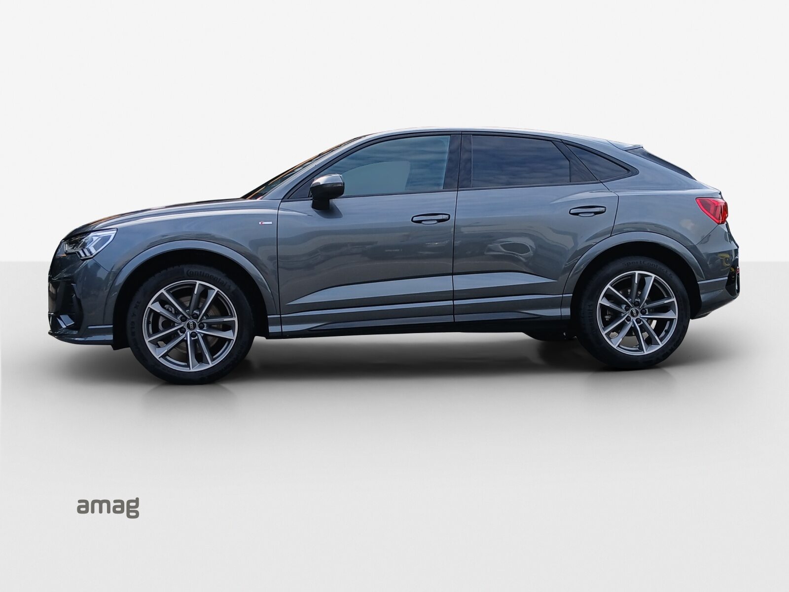 AUDI Q3 Sportback 40 TFSI S line, Petrol, Second hand / Used, Automatic - 2