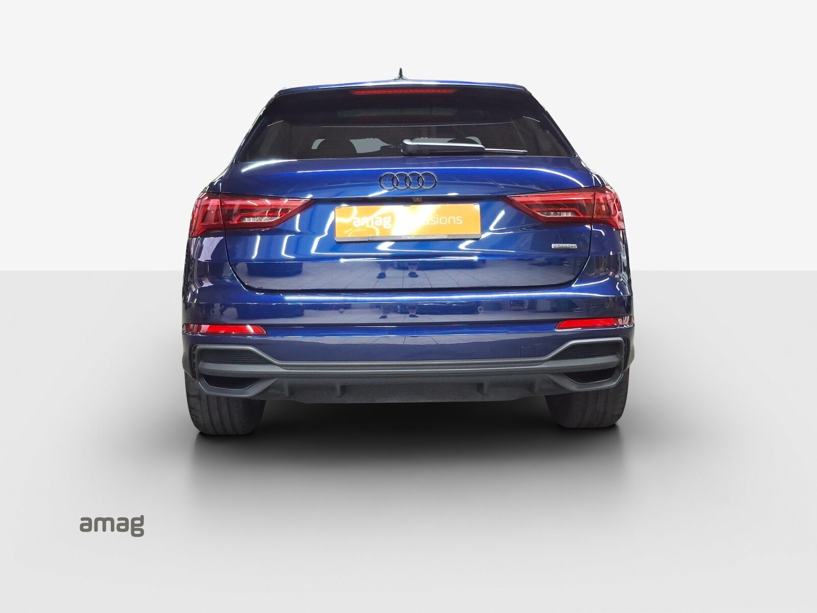 AUDI Q3 40 TFSI S line, Essence, Occasion / Utilisé, Automatique - 4