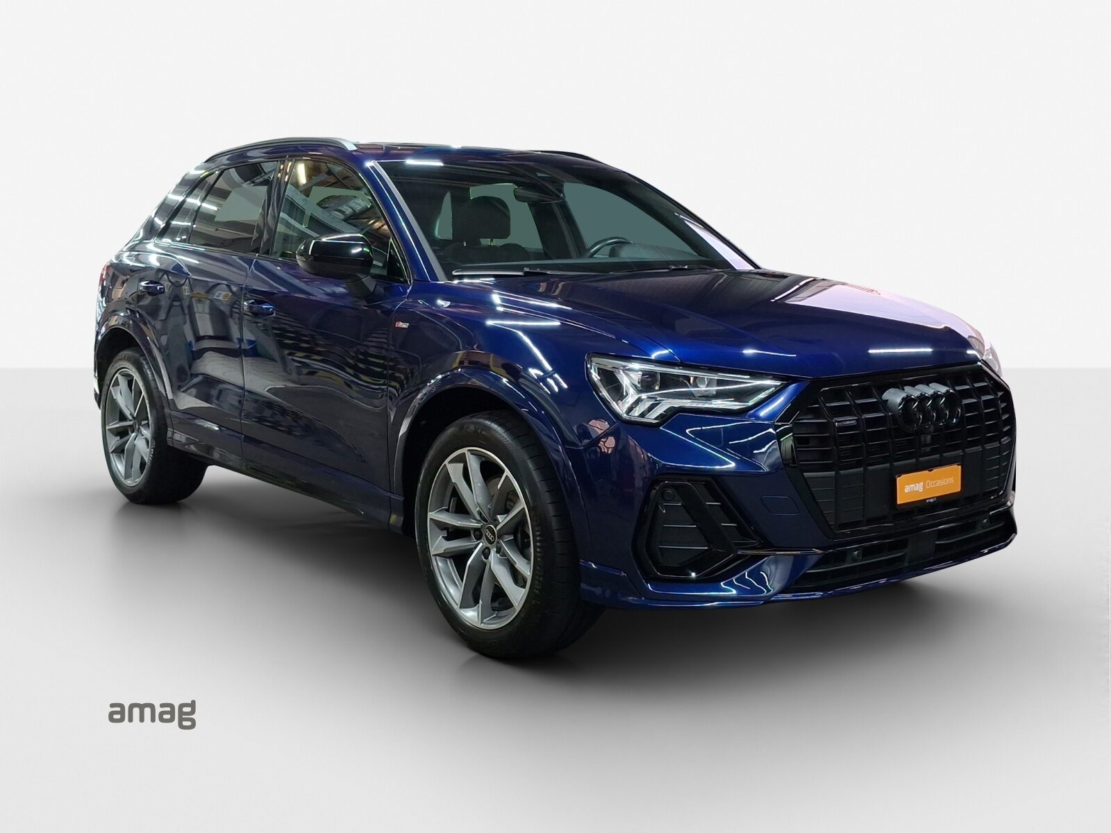 AUDI Q3 40 TFSI S line, Essence, Occasion / Utilisé, Automatique - 6