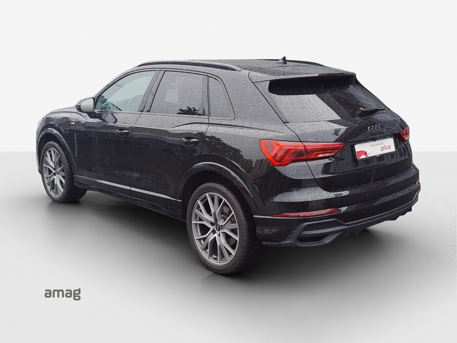 AUDI Q3 45 TFSI e S line, Full-Hybrid Petrol/Electric, Second hand / Used, Automatic - 3