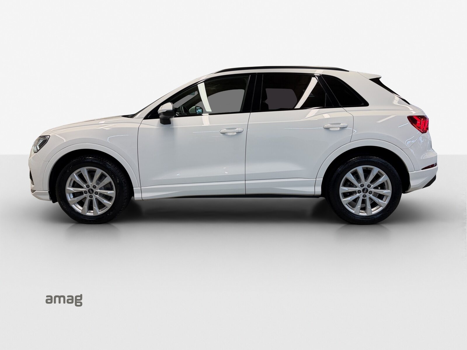 AUDI Q3 40 TFSI advanced, Essence, Occasion / Utilisé, Automatique - 2