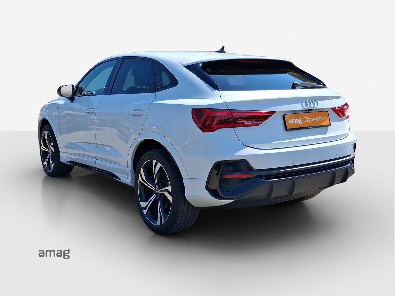 AUDI Q3 Sportback 35 TFSI S line Attraction, Benzin, Occasion / Gebraucht, Automatik - 3