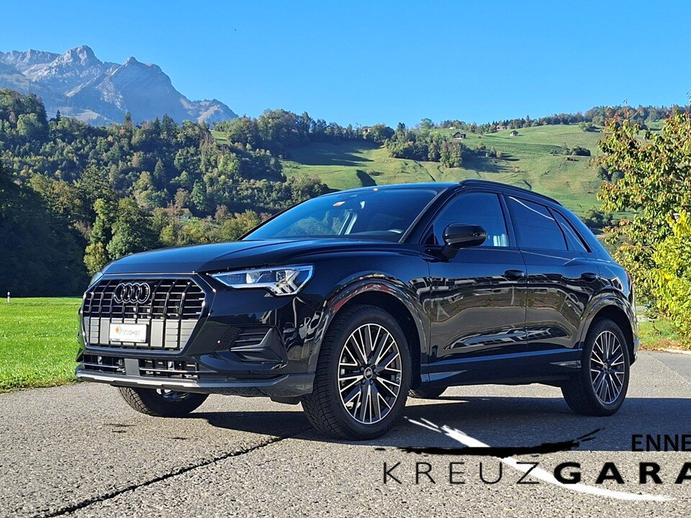 AUDI Q3 35 TFSI advanced Attraction S-tronic *Anhängerkupplung+, Petrol, Second hand / Used, Automatic