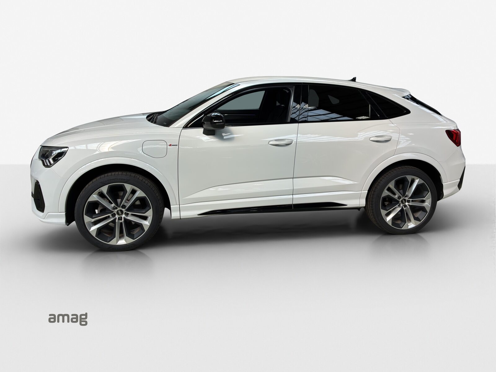 AUDI Q3 Sportback 45 TFSI e S line, Hybride Integrale Benzina/Elettrica, Occasioni / Usate, Automatico - 2