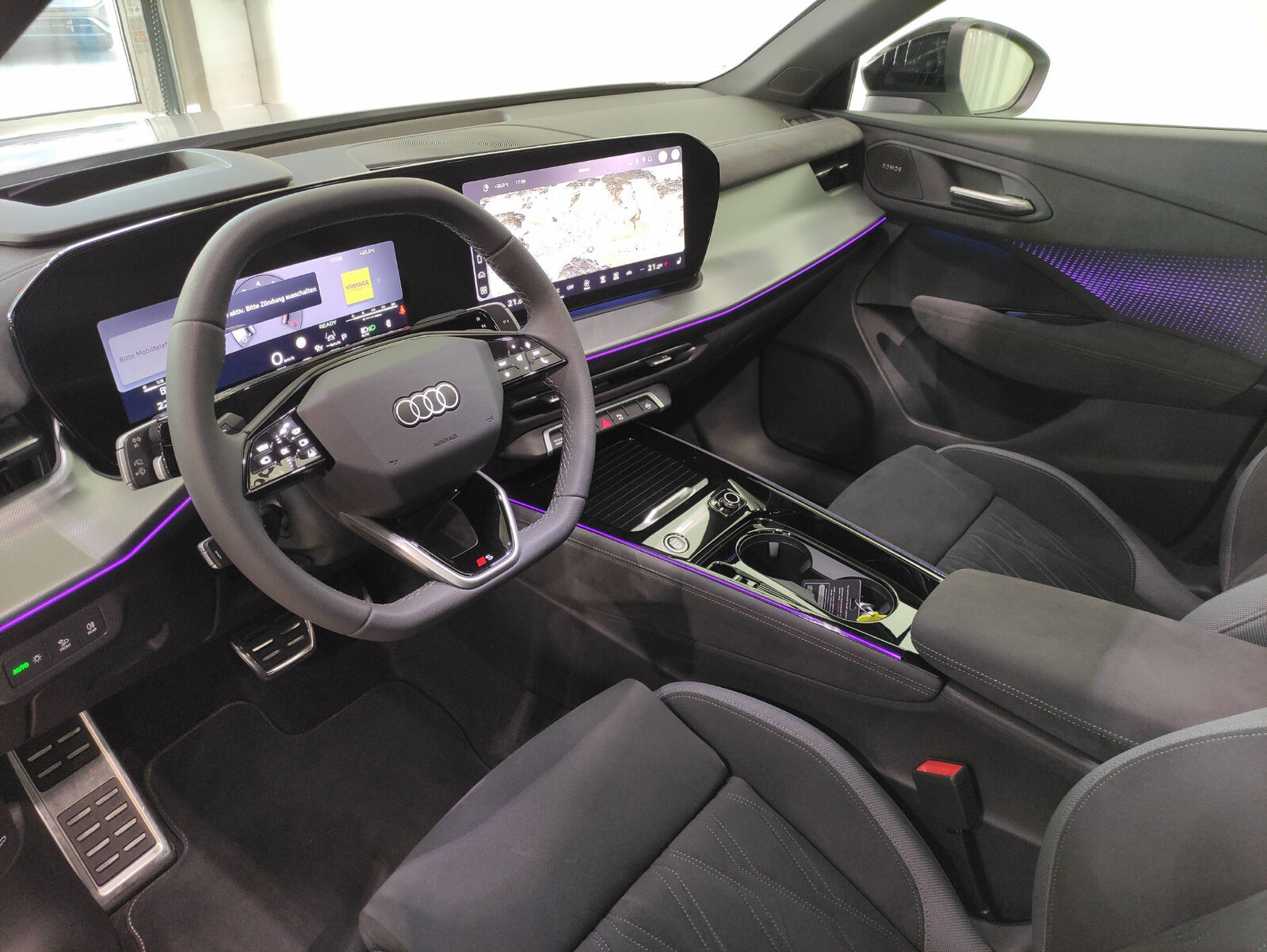 AUDI Q3 SUV 2.0 TFSI S-line quattro S-Tronic, Hybride Léger Essence/Électricité, Occasion / Utilisé, Automatique - 4