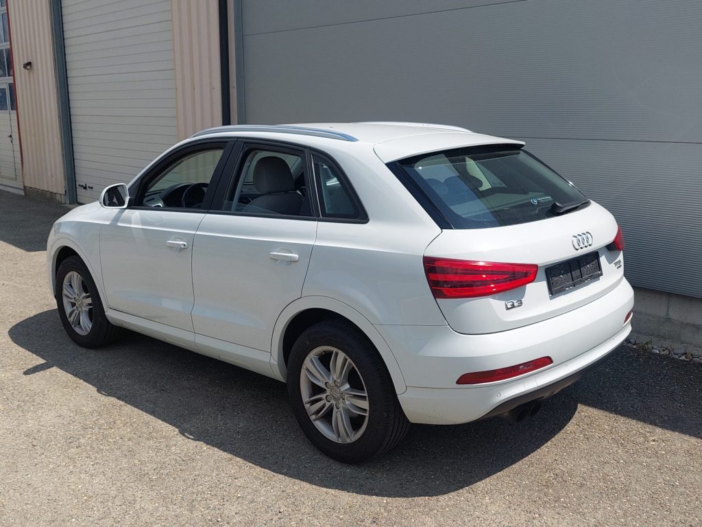 AUDI Q3 2.0 TFSI quattro S-Tronic, Essence, Occasion / Utilisé, Automatique - 2