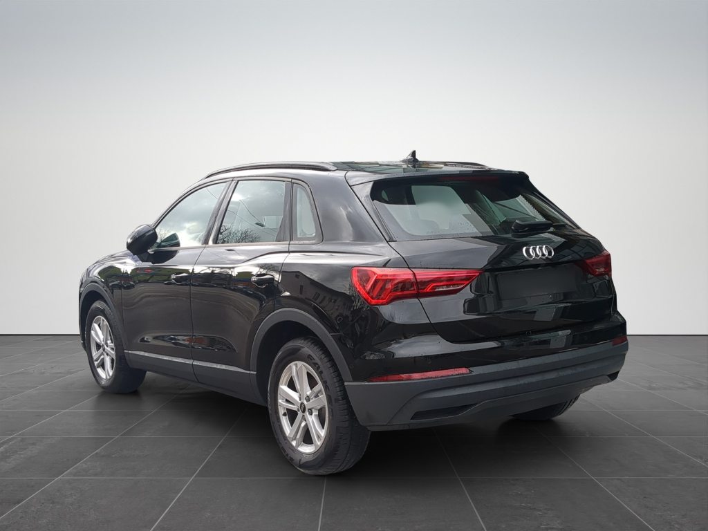 AUDI Q3 1.5 35 TFSI S line Attraction S-Tronic, Mild-Hybrid Benzin/Elektro, Occasion / Gebraucht, Automatik - 3