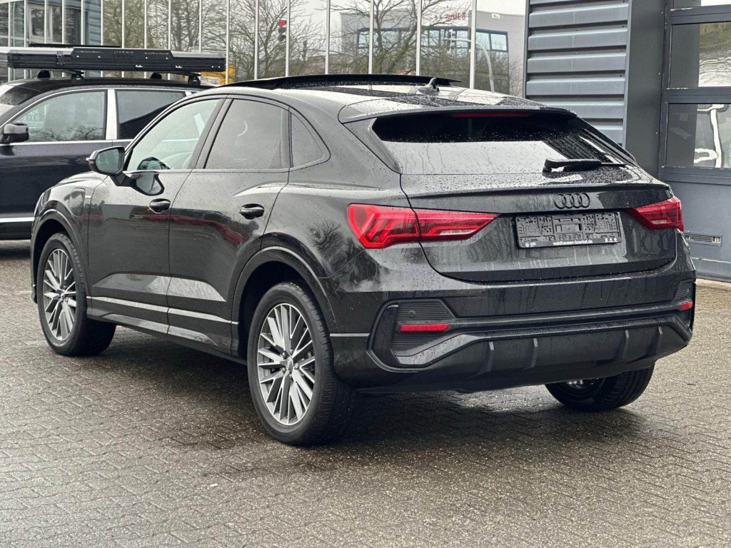 AUDI Q3 45 TFSI e S line, Hybride Integrale Benzina/Elettrica, Occasioni / Usate, Automatico - 4