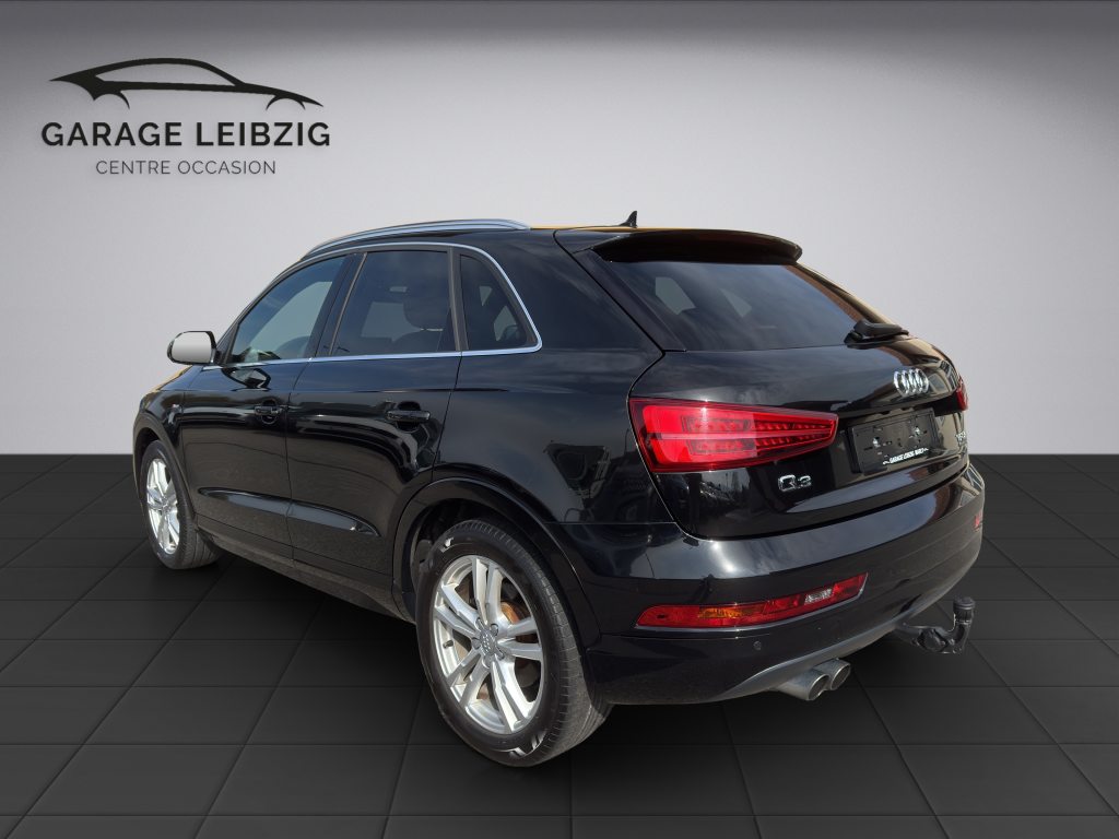AUDI Q3 2.0 TFSI Sport quattro STr, Essence, Occasion / Utilisé, Automatique - 4