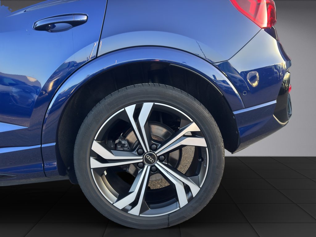 AUDI Q3 Sportback 1.5 35 TFSI S line Attraction S-Tronic, Hybride Léger Essence/Électricité, Occasion / Utilisé, Automatique - 5