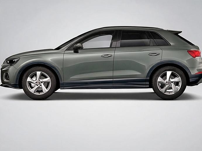 AUDI Q3 1.5 TFSI S-Tronic, Mild-Hybrid Petrol/Electric, Second hand / Used, Automatic