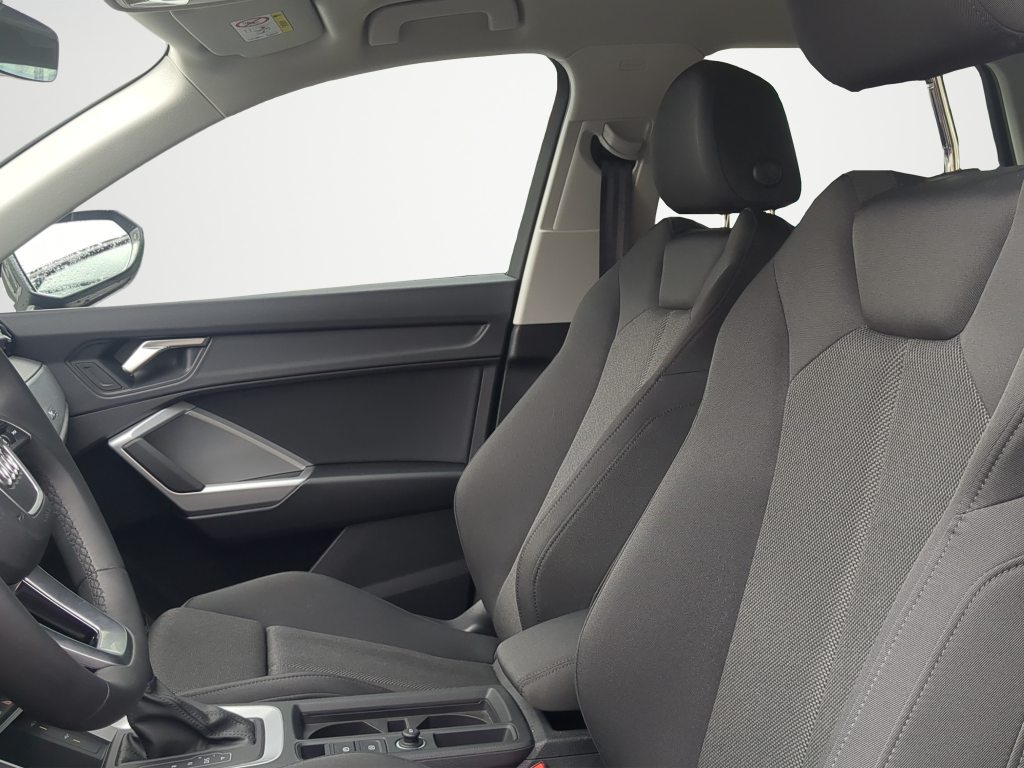 AUDI Q3 1.5 35 TFSI S line Attraction S-Tronic, Mild-Hybrid Benzin/Elektro, Occasion / Gebraucht, Automatik - 5