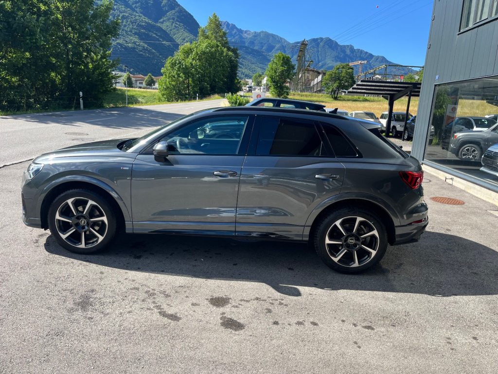 AUDI Q3 1.5 35 TFSI S line Attraction S-Tronic, Mild-Hybrid Benzin/Elektro, Occasion / Gebraucht, Automatik - 6