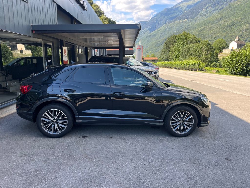 AUDI Q3 2.0 35 TDI Attraction quattro S-Tronic, Diesel, Occasioni / Usate, Automatico - 6