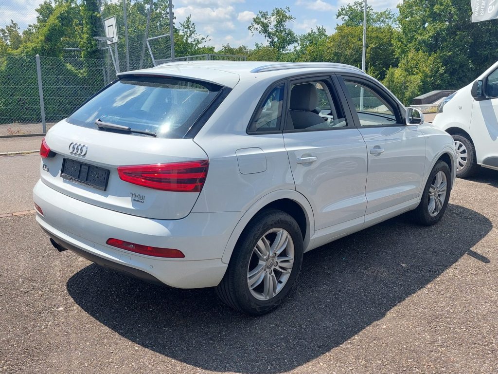 AUDI Q3 2.0 TFSI quattro S-Tronic, Essence, Occasion / Utilisé, Automatique - 3